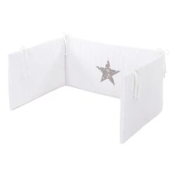 Babybay Kinderbettnestchen Piqué Weiß Applikation Stern Taupe