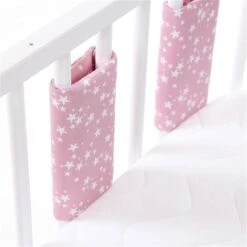 Babybay Nestchen Ultrafresh Piqué Für Maxi, Boxspring, Comfort Beere, Mit Sternen Weiß -Roba || Pinolino || Träumeland Verkäufe babybay nestchen ultrafresh pique maxi boxspring midi beere sterne weiss 160868 003