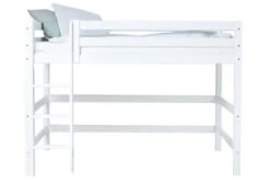 Hoppekids Mittelhohes Bett ECO Luxury 120x200 Cm Weiß Mit Gerader Leiter & Absturzsicherung -Roba || Pinolino || Träumeland Verkäufe pre a6 12 milieu scaled 1