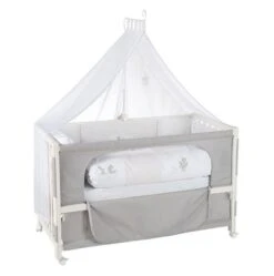 Roba Room Bed Fox & Bunny Inkl. Nestchen, Matratze, Bettwäsche, Himmel