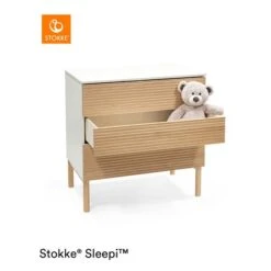 Stokke® Sleepi™ Kommode Natural -Roba || Pinolino || Träumeland Verkäufe sleepi dresser natural opendrawer2 220518 5285 rt